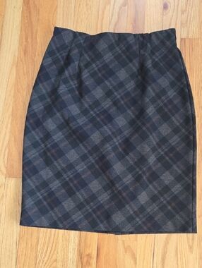 Plaid Pencil Skirt in Black And Dark Tan, Size Large
